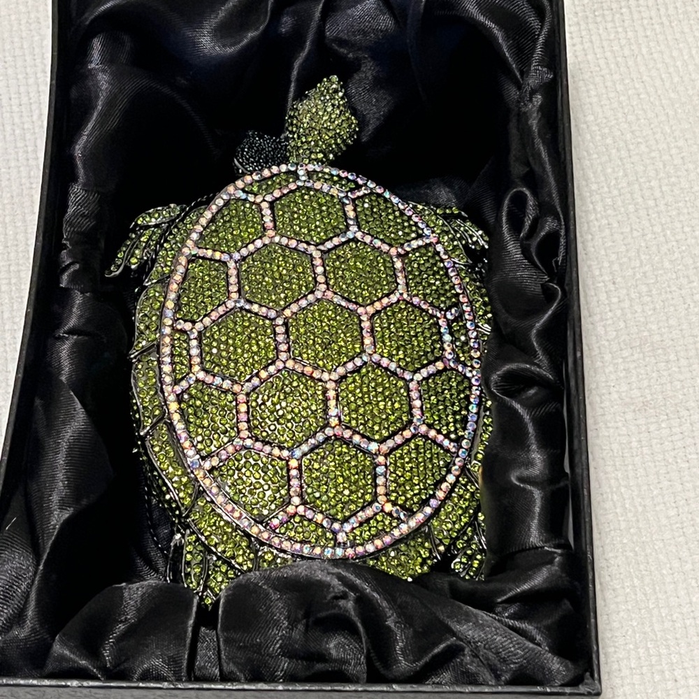 Crystal Couture Green Turtle Clutch | Crystal Rhinestone Evening Bag - Picture 6 of 7